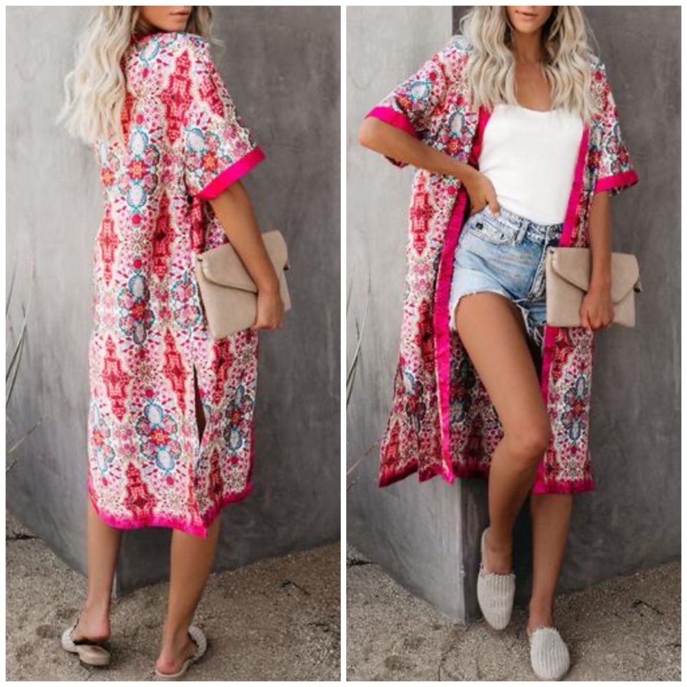 PINK MULTICOLORED SATIN KIMONO